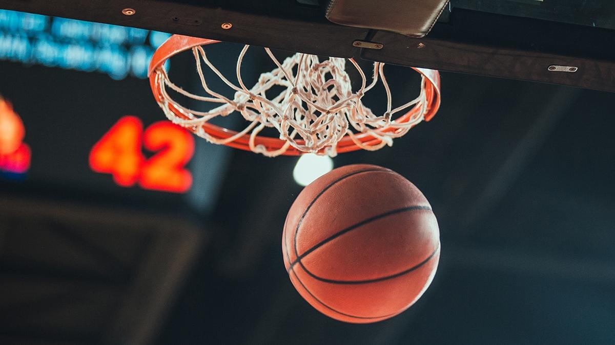 Basketball hoop, basketball scoring in the stadium