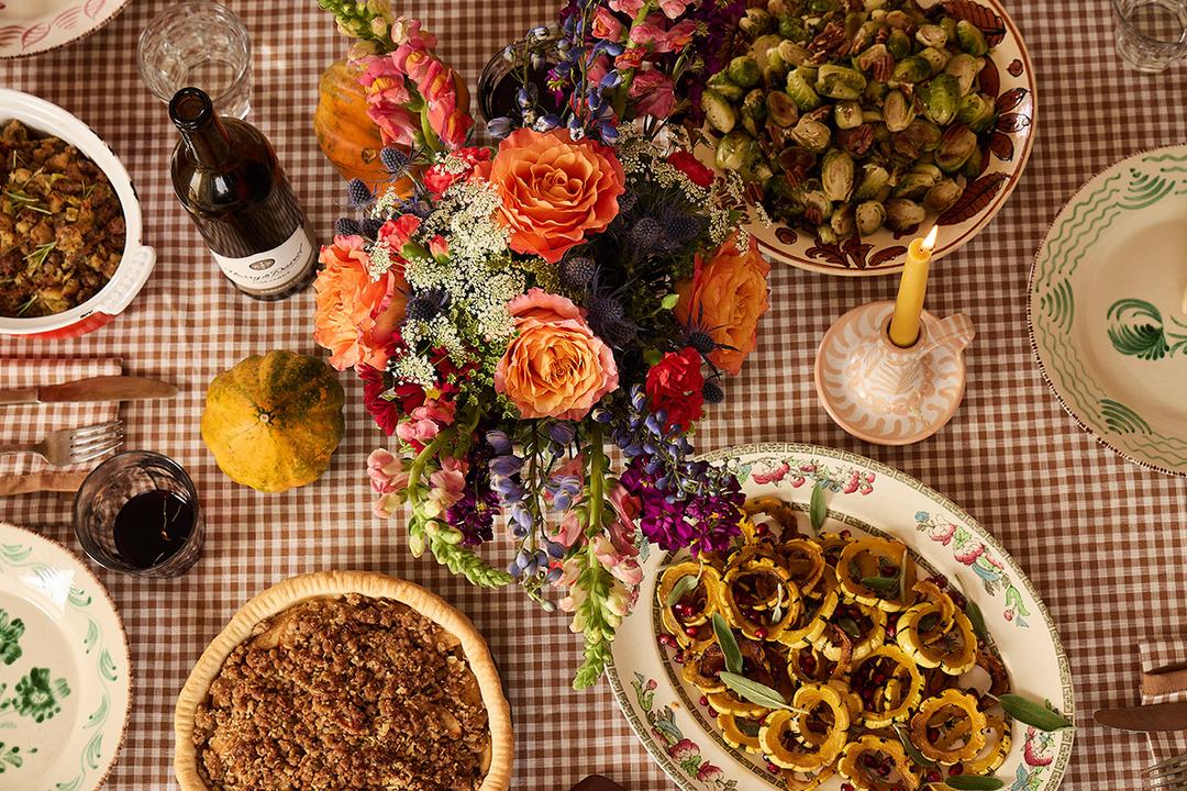 eliza gran thanksgiving table