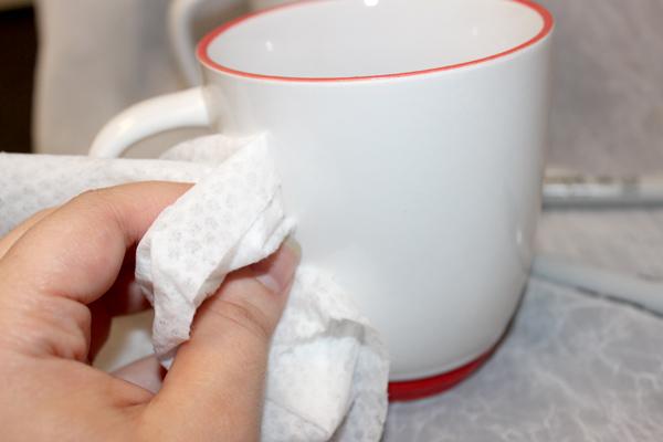 how to make DIY permanent marker mugs clean