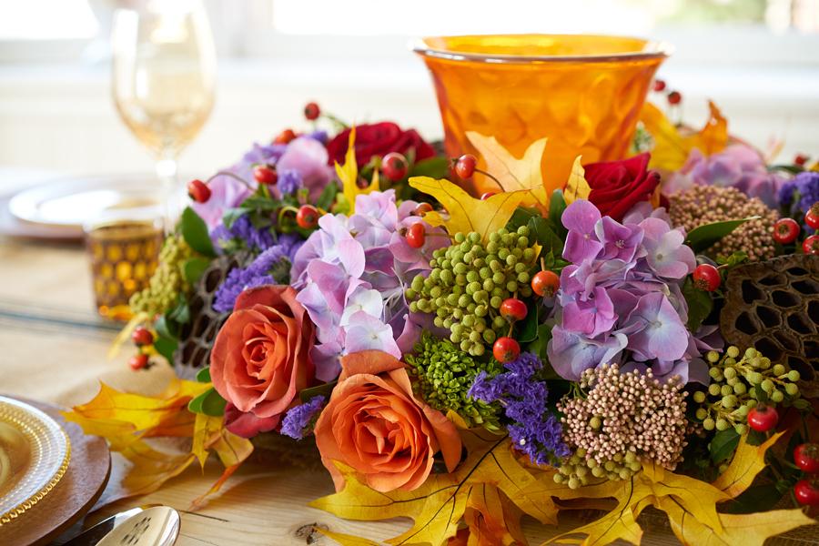 thanksgiving centerpiece ideas with floral wreath centerpiece close Up