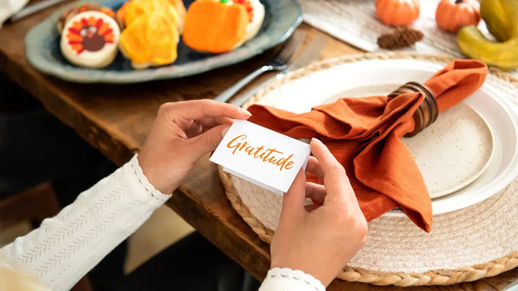 These stylish logo playing cards will look great this Thanksgiving when you're  gathered around the table for a friendly game with friends…