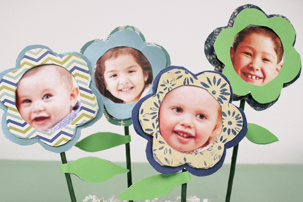 https://flowers.com/blog/wp content/uploads///mothers day crafts for kids diy photo flower