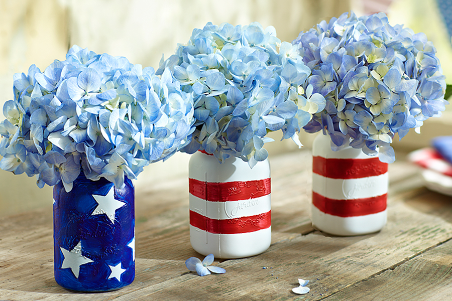 https://www.flowers.com/blog/wp content/uploads///mason jar stars and stripes