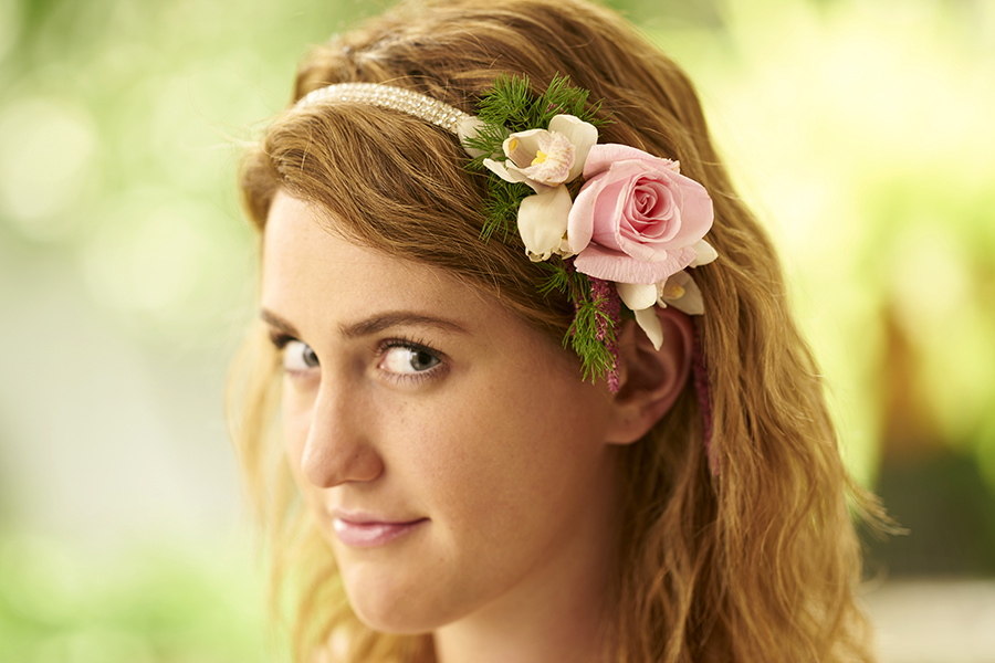 https://flowers.com/blog/wp content/uploads///flower headband