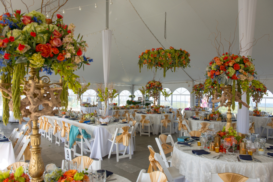 https://flowers.com/blog/wp content/uploads///flowers hanging from tent ceiling