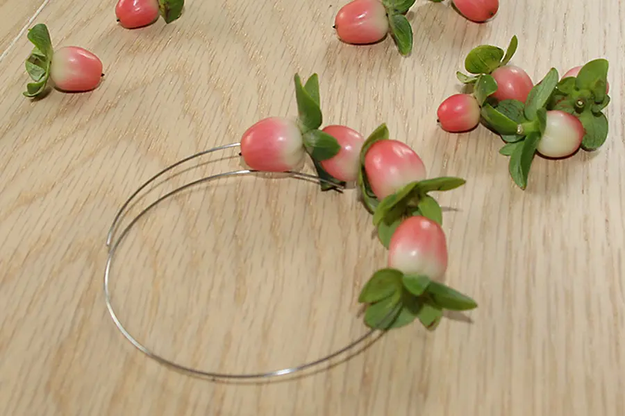 DIY Fresh Flower Bracelet