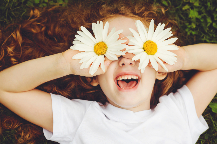 Floral Crafts To Keep Flower Girls (And Boys!) Entertained
