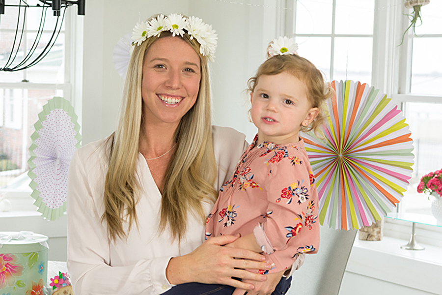 https://www.flowers.com/blog/wp content/uploads///mom and daughter with flower hair piece