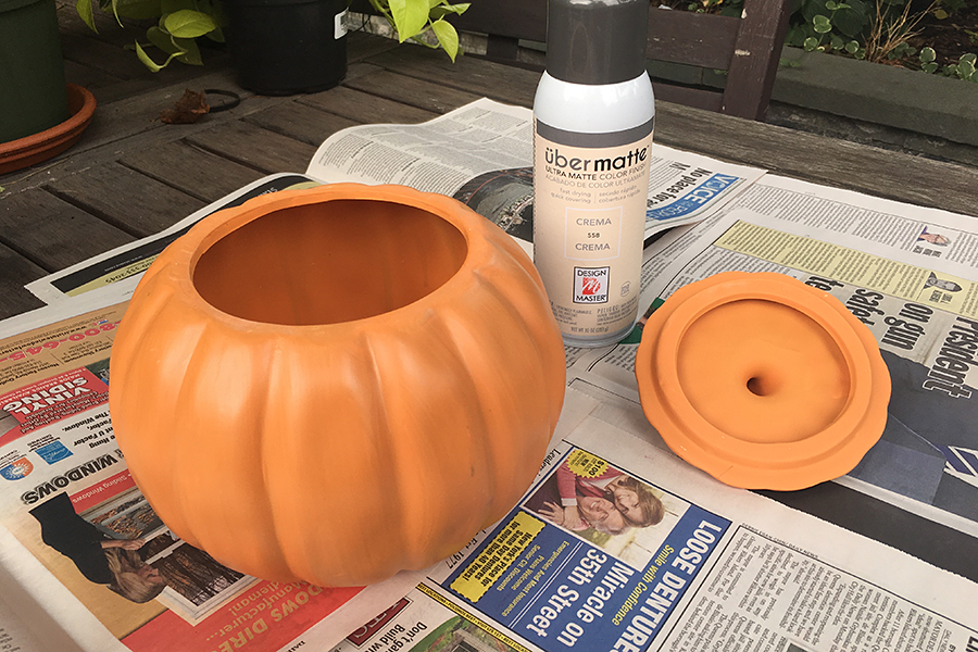 https://www.flowers.com/blog/wp content/uploads///paint pumpkin