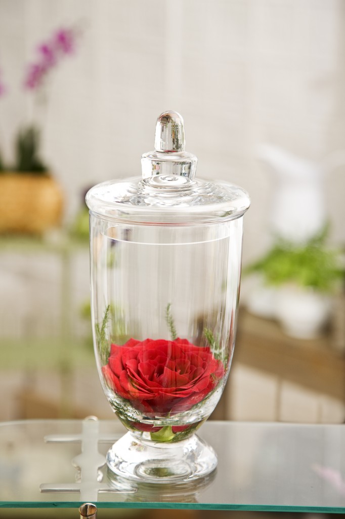 https://www.flowers.com/blog/wp content/uploads///how to preserve valentines flowers ideas vase