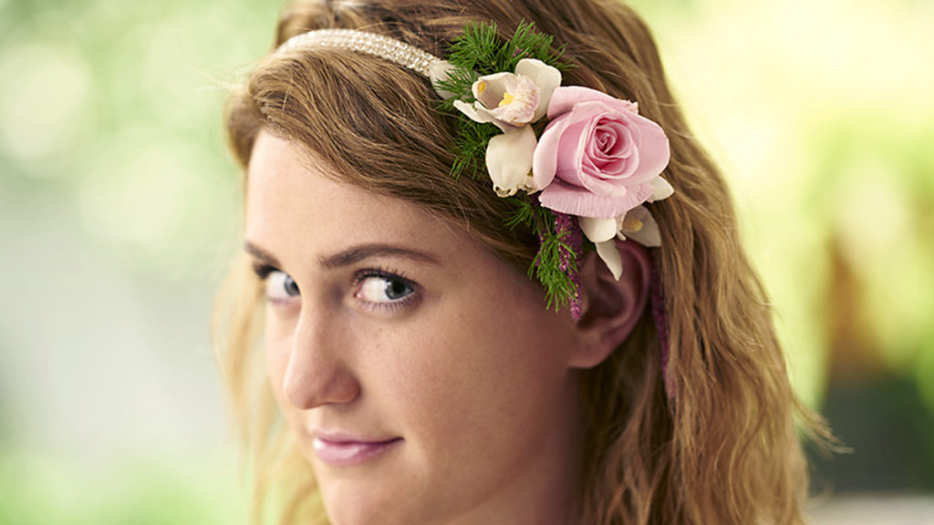 https://www.flowers.com/blog/wp content/uploads///flower headband x