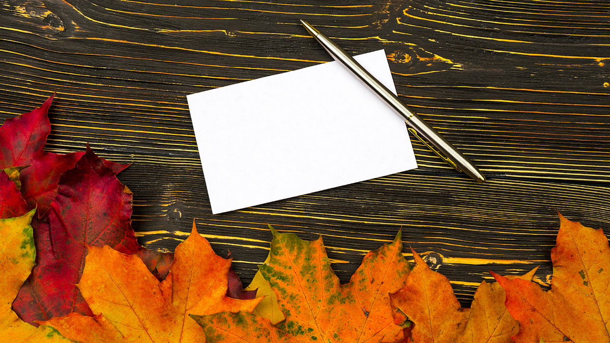 Thanksgiving greetings card with leaves