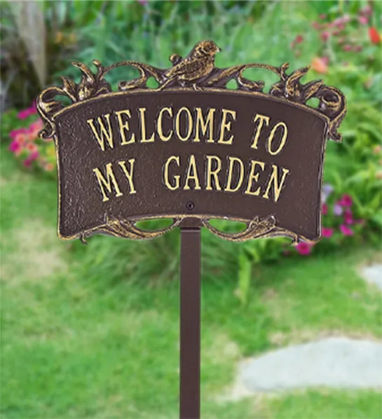 https://www.flowers.com/blog/wp content/uploads///birthday gift ideas for mom with Welcome Garden Sign