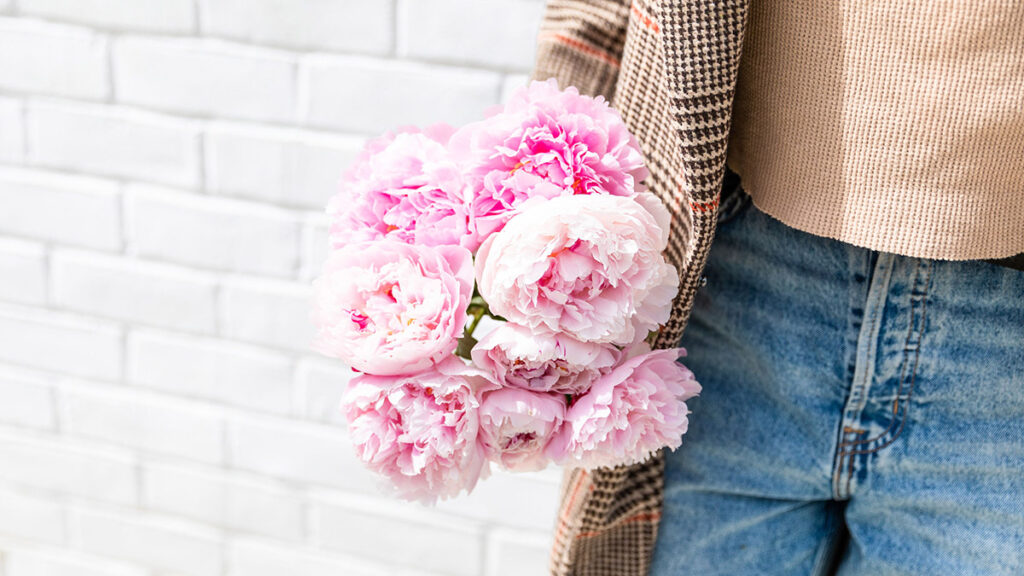 most romantic flowers peony