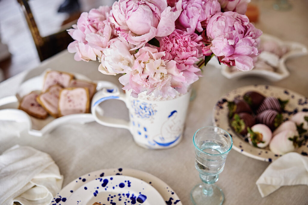 https://www.flowers.com/blog/wp content/uploads///pia baroncini mothers day peonies x